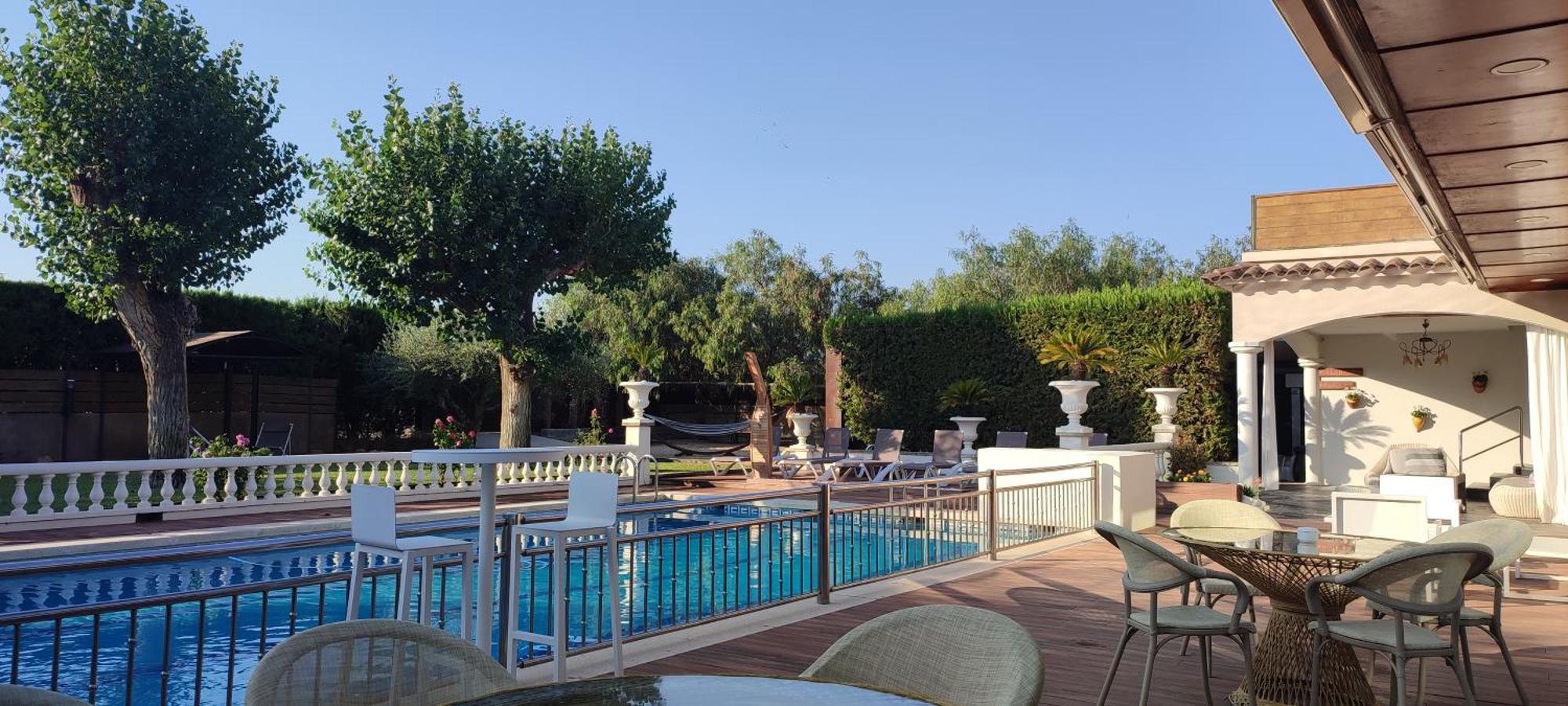 Hotel & Restaurant Figueres Parc Els Hostalets  Exterior photo