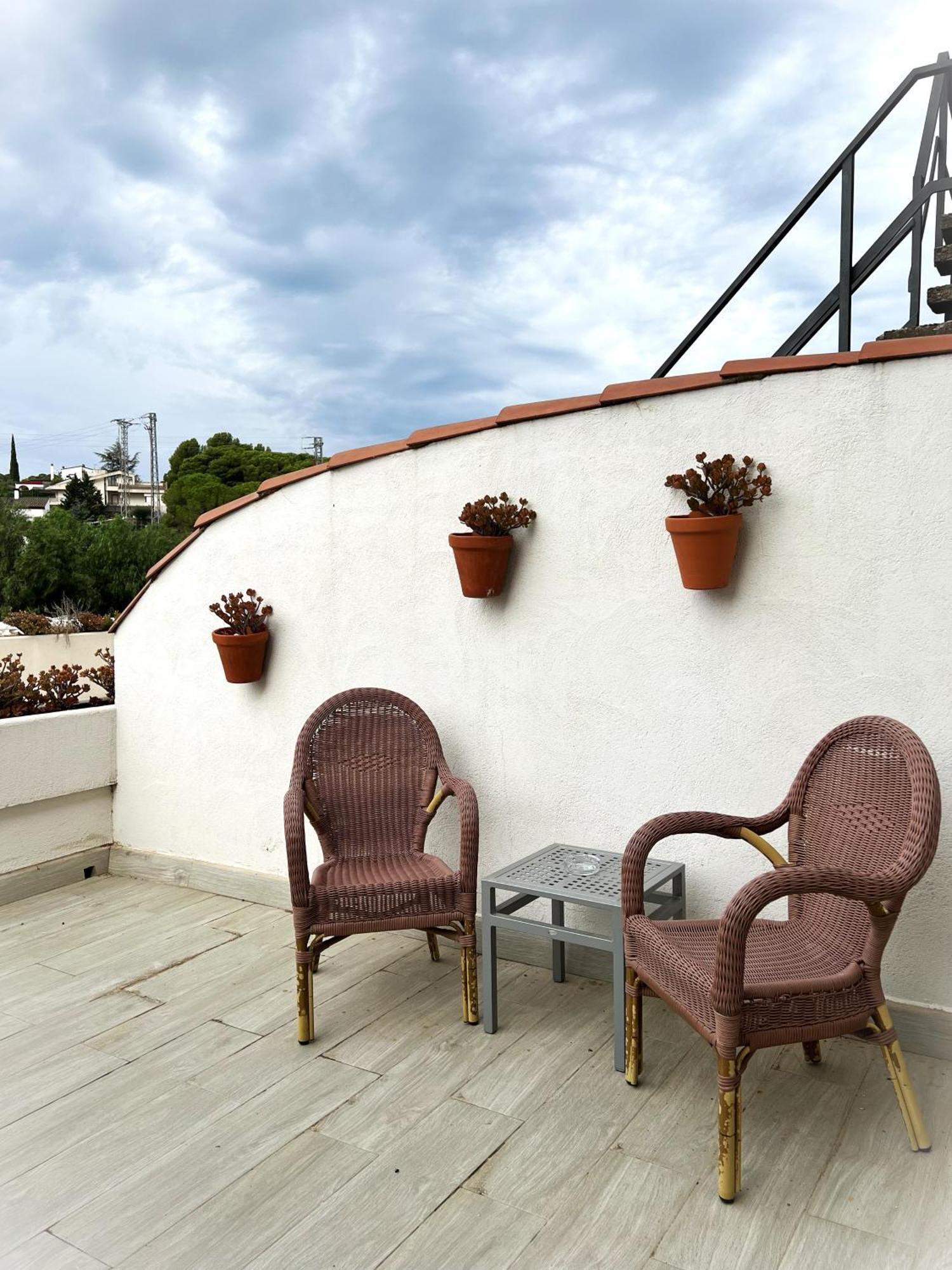 Hotel & Restaurant Figueres Parc Els Hostalets  Exterior photo